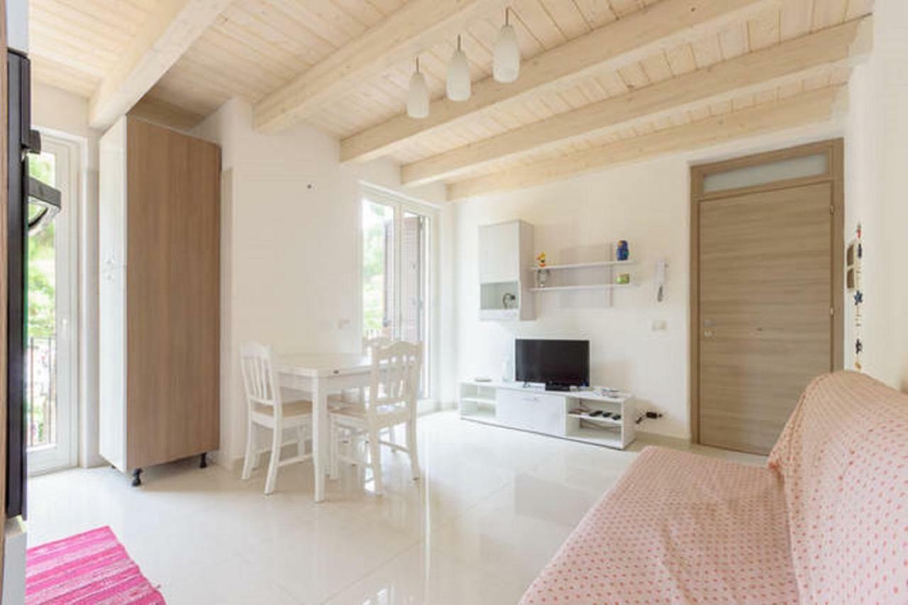 Duchessa Apartment Кастеламаре дел Голфо Екстериор снимка